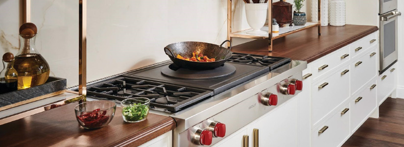 Wolf Wok Rangetop: 4 Burners & Wok