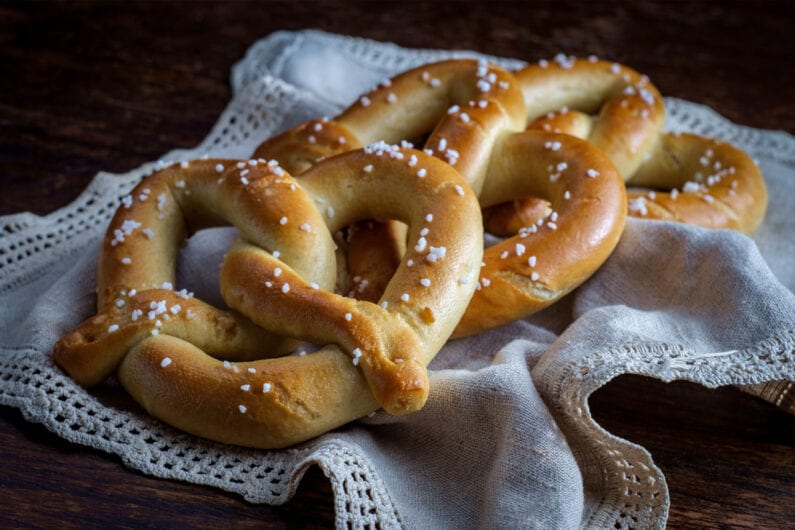 Homemade Hot Pretzels