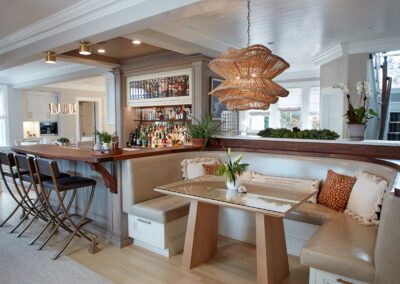 White Kitchen - Wet Bar