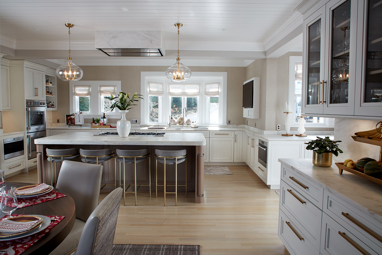 White Kitchen - Center Island