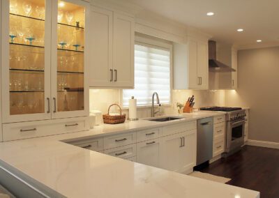 White L-shape Kitchen Island