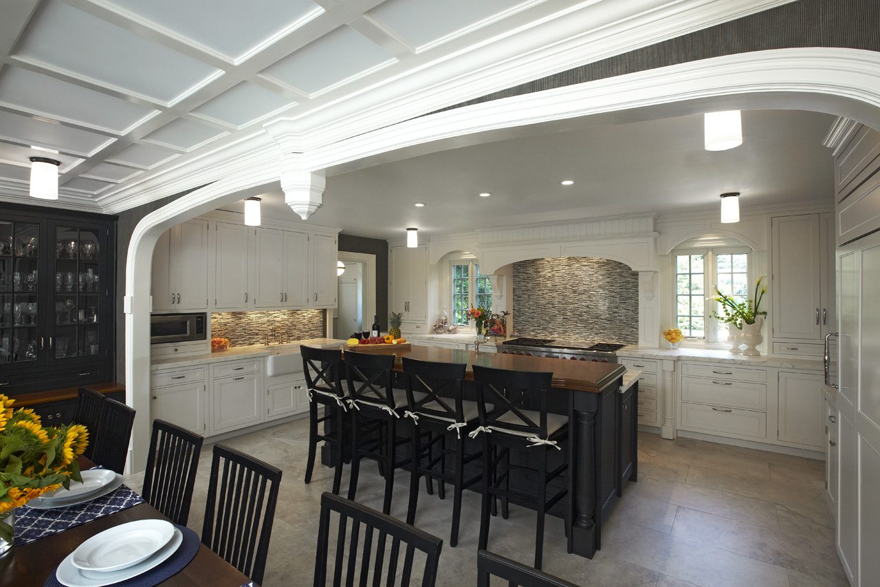 Black and White Kitchen in Lloyd Neck New York